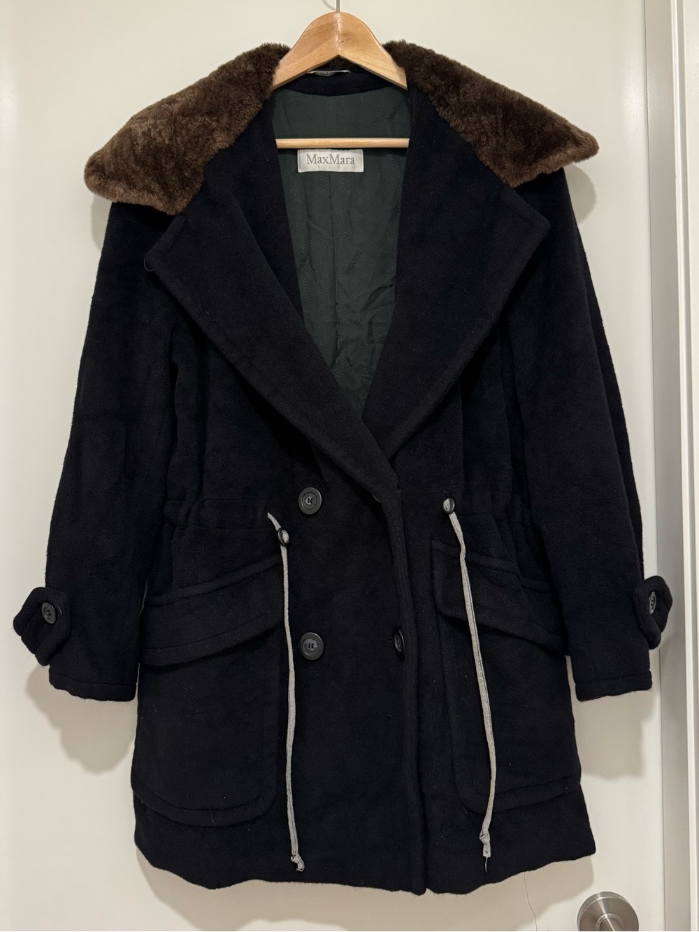 Max Mara Wool Cashmere Fur Collar Double Breasted Coat Size 6